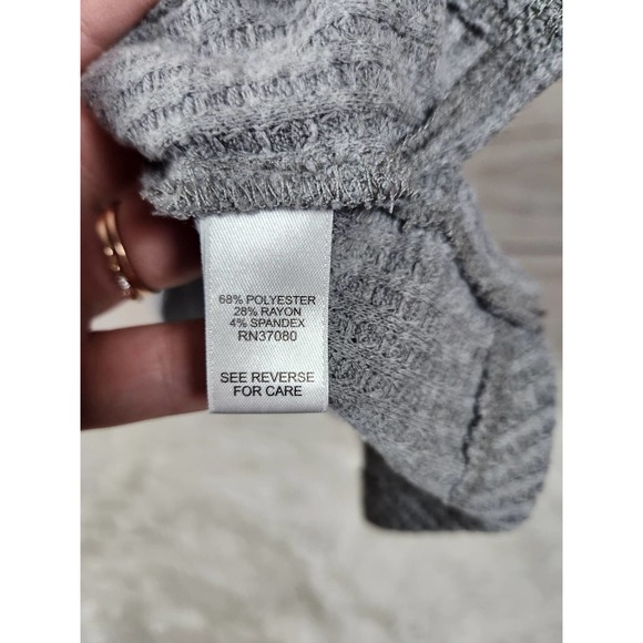 Cato Womens Top‎ Hi-Lo Waffle Knit Printed Short Sleeve Gray Plus Size 18/20W - Picture 4 of 6